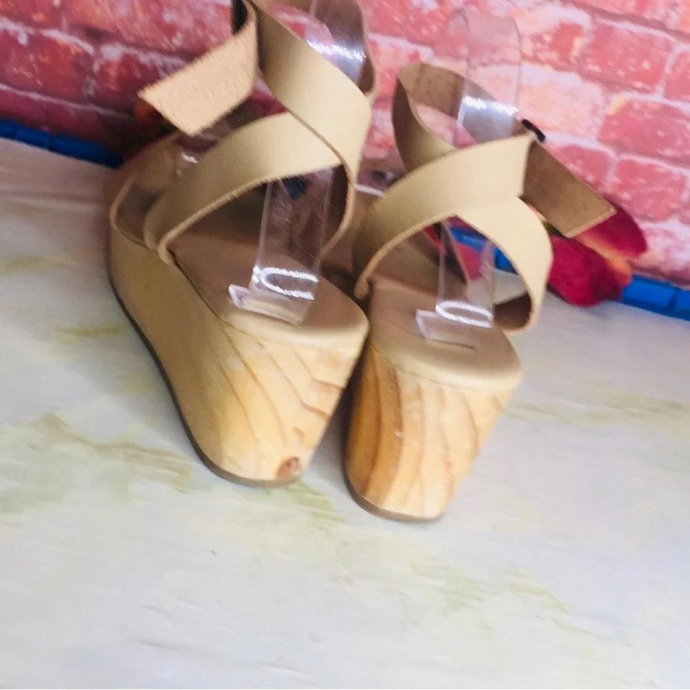 Nisolo Sarita Buff Leather Wedge Wooden Platform Strappy Sandals